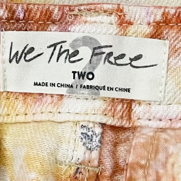 We The Free Size 2 She's a Legend Tie Dye Bermuda Denim Shorts - Picture 5 of 8